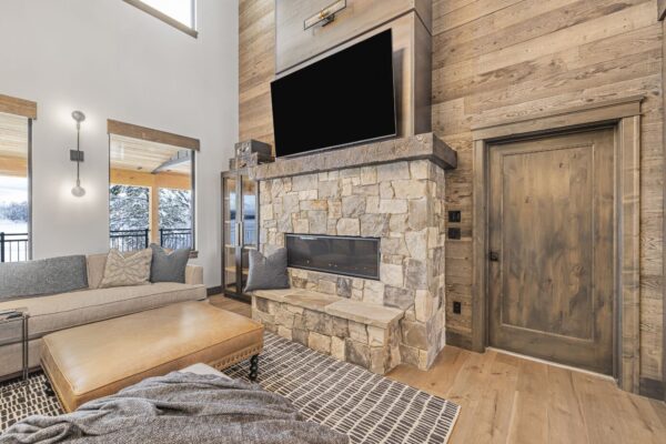 huckleberry-beach-cabin-image (14)
